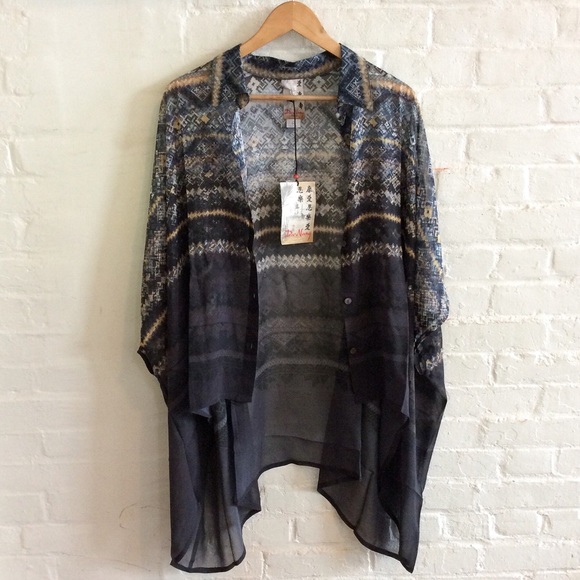 Da-Nang silk sheer high low button up patterned blouse - Picture 7 of 14